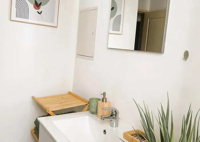 Spacious Home-style Lägenhet Nancy